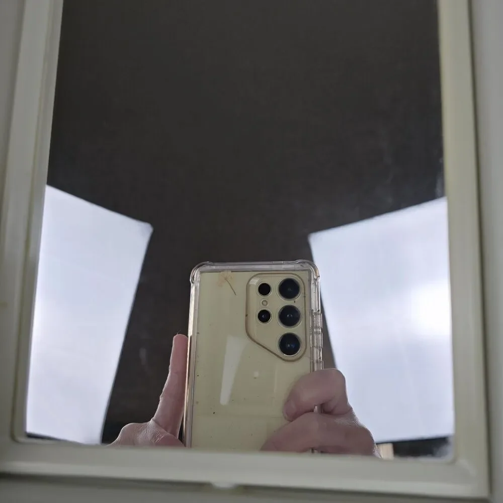 TRUE HUE LIGHTED MAKE-UP MIRROR DUAL SIDED MAGNIFYING. 4 SETTINGS‎ /OUTLET